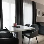 Gleuel - Serviced 4*