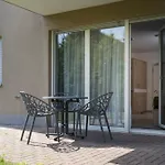 Gleuel - Serviced 4*